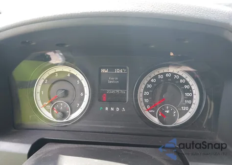 2015 Ram 1500 Big Horn z USA, uszkodzony, nr VIN 1C6RR6GT0FS581228